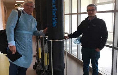 Presentación Surfacide en Clínica Universitaria Los Andes